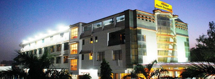 Hotel Royale Residency - Agra 01.jpg